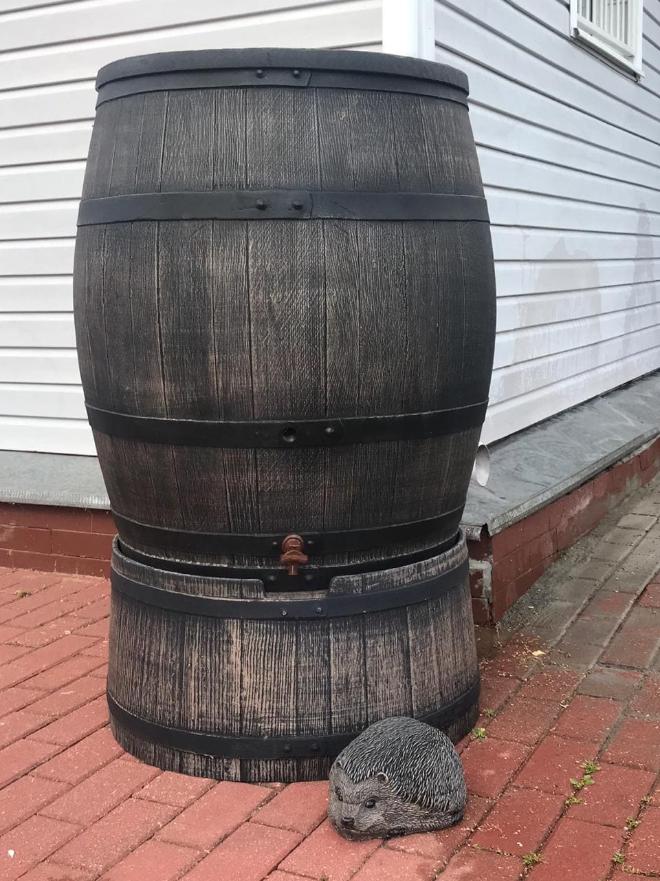 картинка Садовая бочка RAINBARREL 240L+ подставка Интернет-магазин "EraGarden"